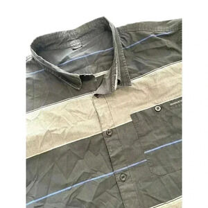 Oakley Men's XXL Gray Cotton Short Sleeve Button Front Shirt